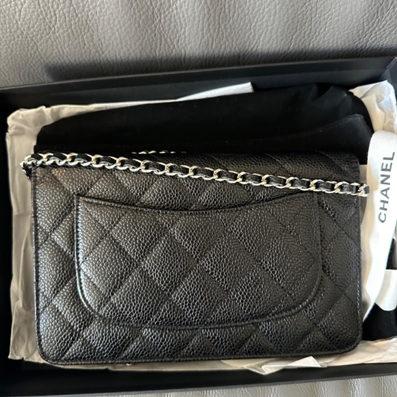 Chanel Wallet on Chain - Picture 3 of 16